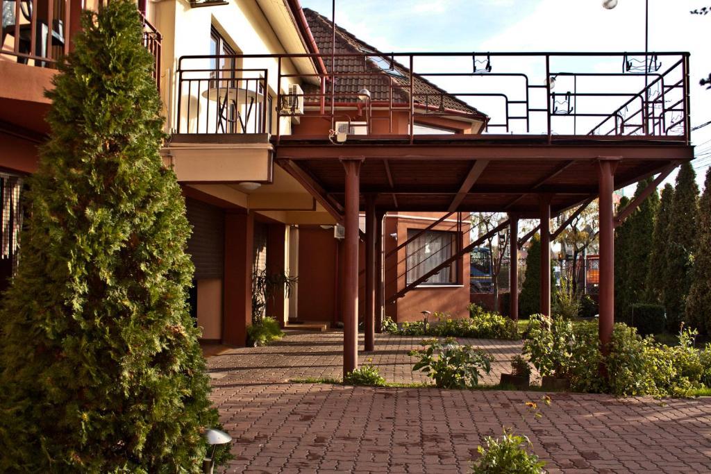 טימישוארה Pensiunea Vlad Home מראה חיצוני תמונה